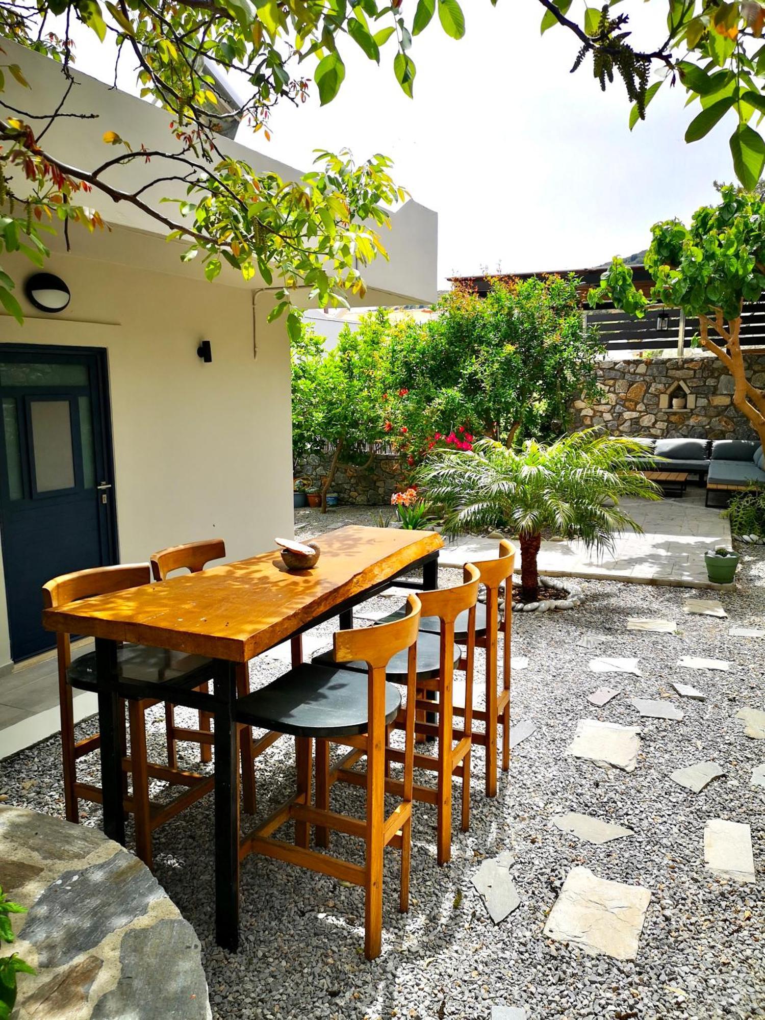 Spacious Maistrali Villa, Private Pool & Garden 罗达奇诺 外观 照片