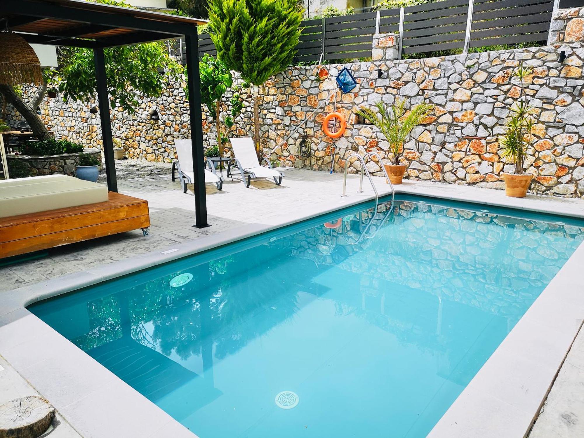 Spacious Maistrali Villa, Private Pool & Garden 罗达奇诺 外观 照片