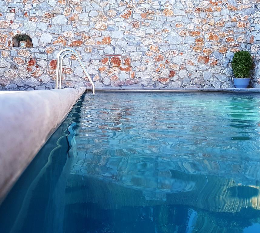 Spacious Maistrali Villa, Private Pool & Garden 罗达奇诺 外观 照片